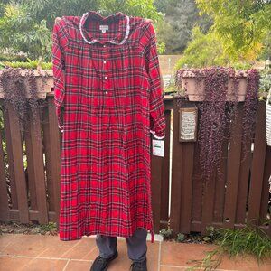 Lanz of Salzburg Red Large Plaid Cotton Flannel Nightgown NWT